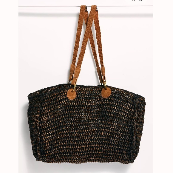 Free People Handbags - Free People-Getaway Tote